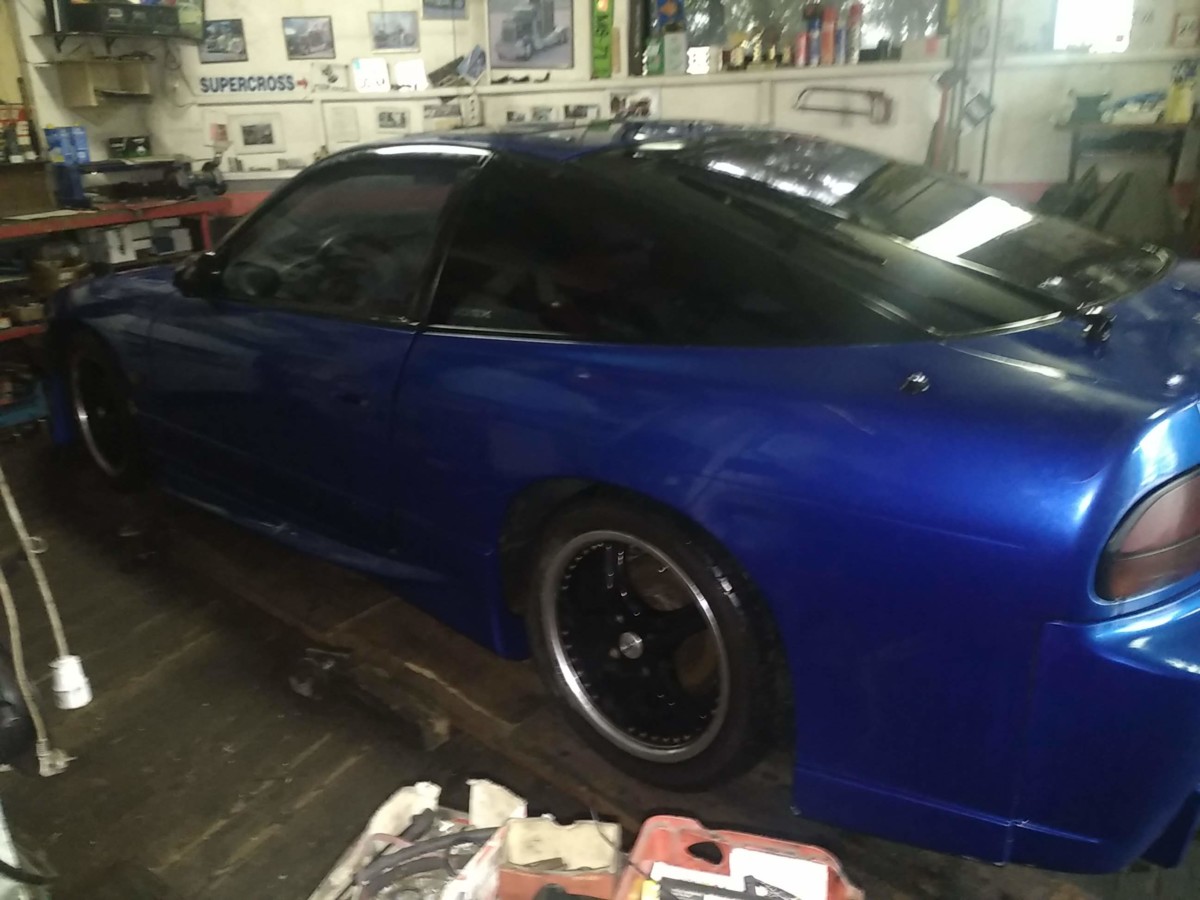 Nissan zx 200